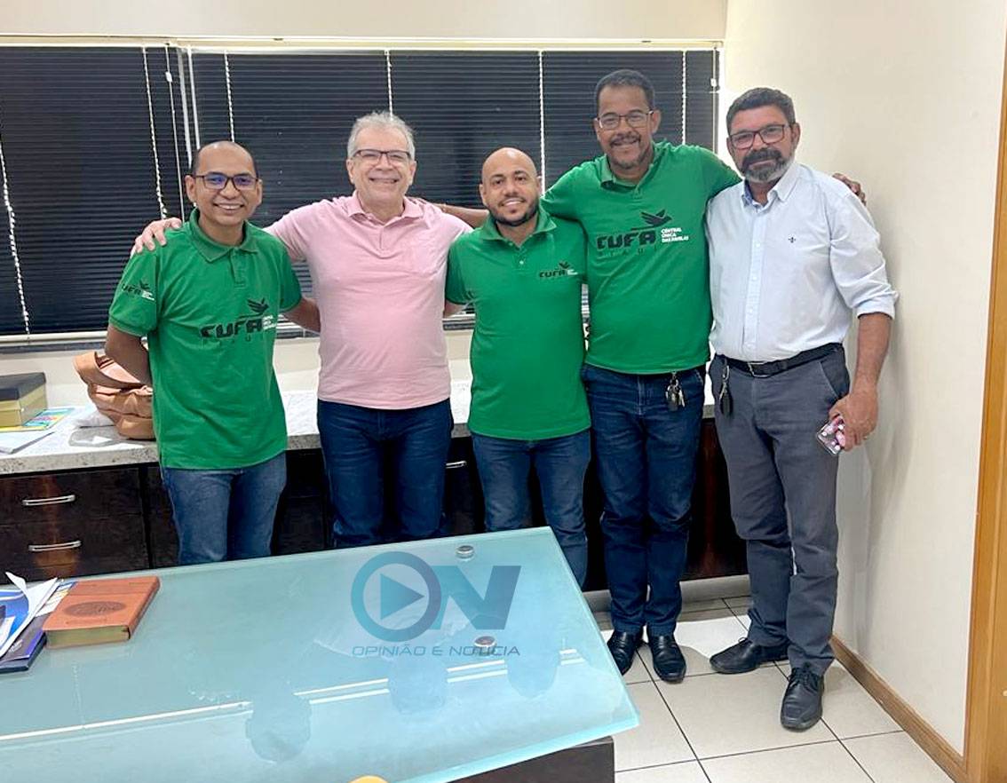 CUFA-PI recebe apoio de João Vicente Claudino para realização da Taça das Favelas